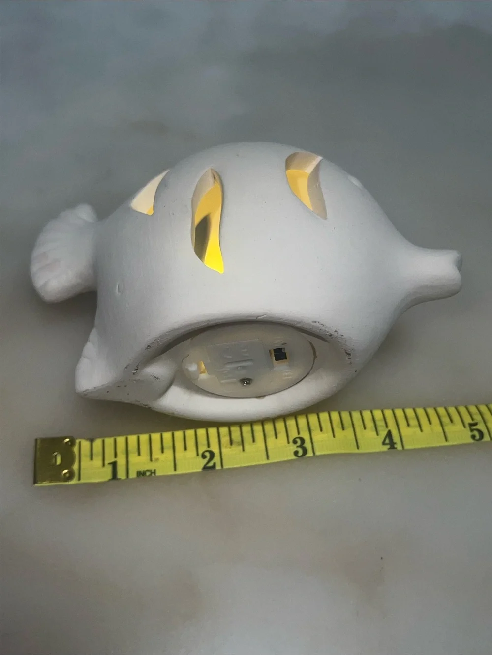White Ceramic Fish Aquarium Ornament - Decorative Hideaway